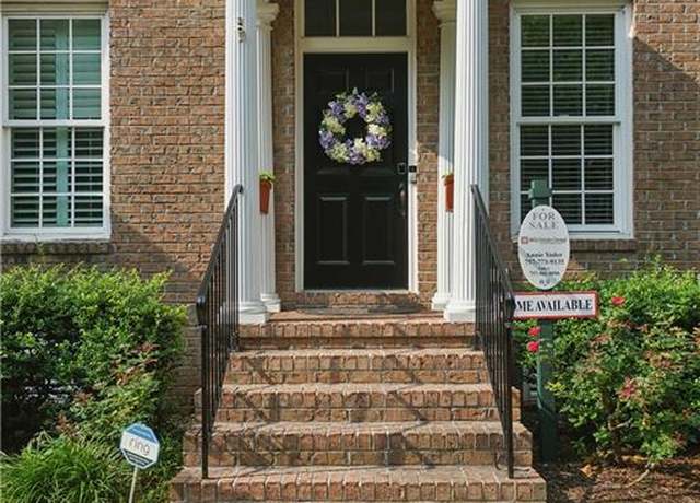 Property at 4645 Pleasant Ave, Norfolk, VA 23518, 4 beds, 4.5 baths