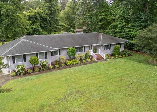 Property at 103 Meiggs Dr, Moyock, NC 27958, 4 beds, 2.5 baths