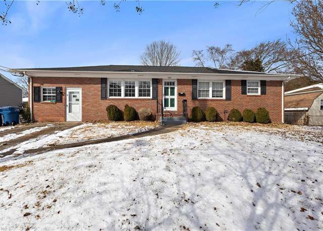 Property at 709 Brinson Arch, Virginia Beach, VA 23455, 3 beds, 1 bath