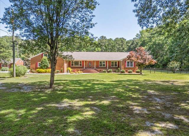 Property at 1309 Taft Rd, Chesapeake, VA 23322, 4 beds, 2.5 baths