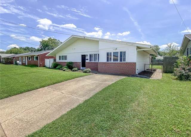 Property at 2033 Kersey Ave, Norfolk, VA 23503, 3 beds, 2 baths