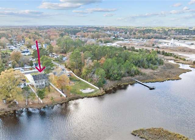 Property at 903 Aberdeen Ln, Chesapeake, VA 23322, 5 beds, 3.5 baths