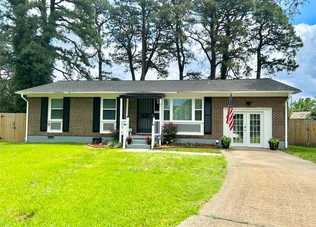 Property at 7 Jamal Ct, Portsmouth, VA 23701, 3 beds, 1 bath