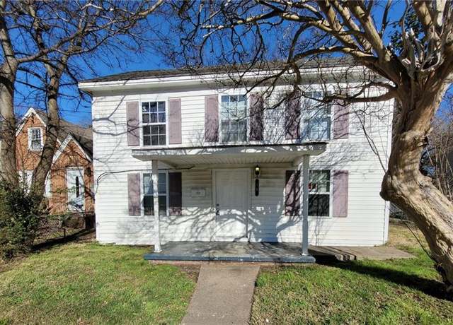 Property at 15 N Hope St, Hampton, VA 23663, 3 beds, 1.5 baths