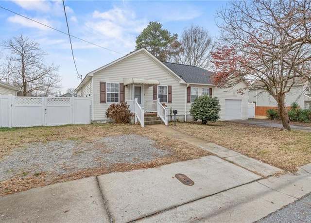 Property at 219 Woodrow Ave, Suffolk, VA 23434, 4 beds, 2.5 baths