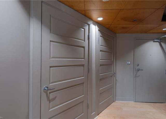 Property at 435 Monticello Ave Unit 200D, Norfolk, VA 23510, 1 bed, 1.5 baths
