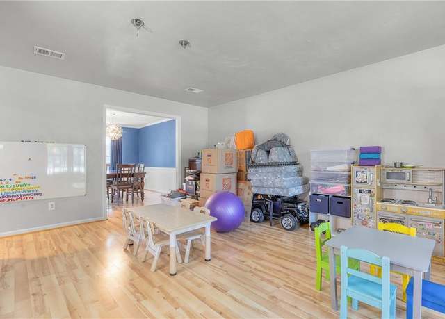 Property at 1972 Summerwalk Dr, Virginia Beach, VA 23456, 4 beds, 2.5 baths