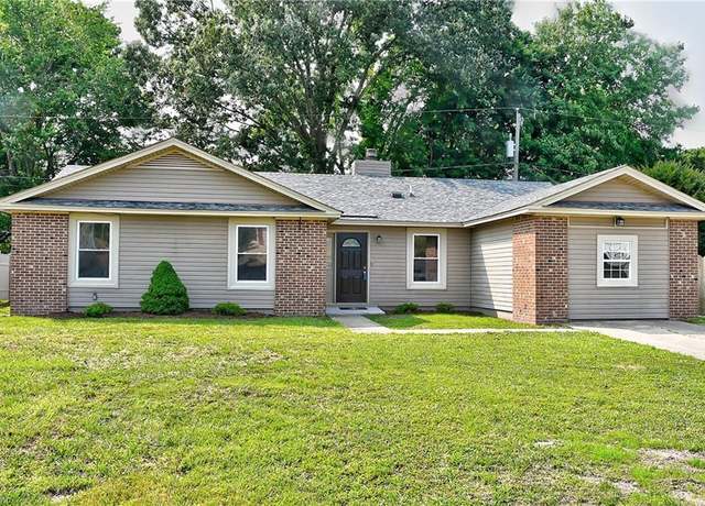 Property at 5037 Holly Farms Dr, Virginia Beach, VA 23464, 4 beds, 2 baths