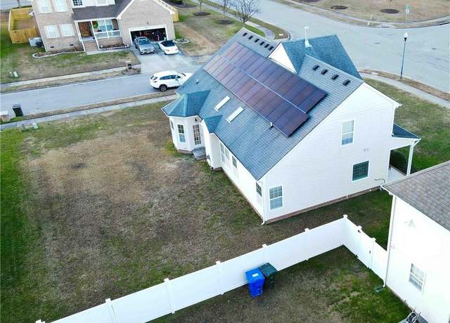 Property at 4001 Brians Ln, Suffolk, VA 23434, 4 beds, 2.5 baths
