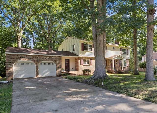 Property at 206 Crittenden Ln, Newport News, VA 23606, 5 beds, 2.5 baths