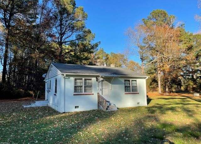 Property at 7270 Shadywoods Ln, Gloucester, VA 23061, 2 beds, 1 bath