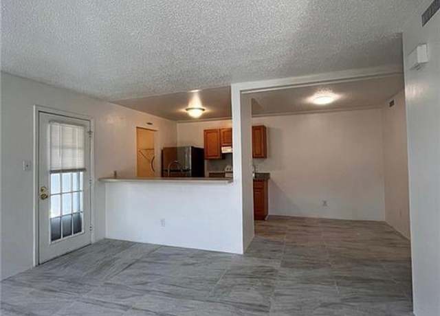 Property at 5624 Summit Arch, Virginia Beach, VA 23462, 2 beds, 1 bath