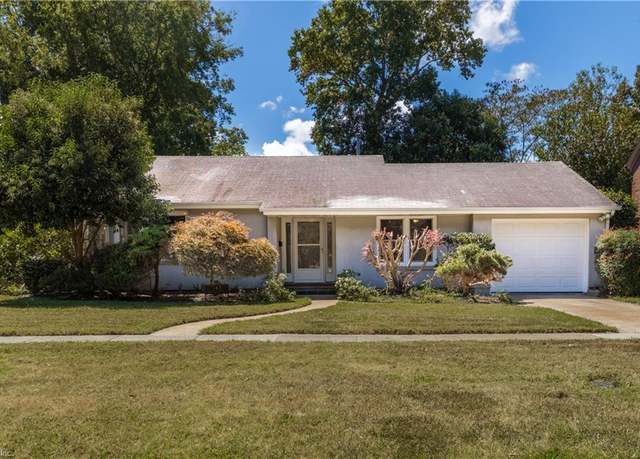 Property at 143 E Evans St, Norfolk, VA 23503, 3 beds, 2 baths