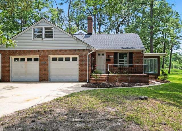 Property at 225 Betty Ct, Norfolk, VA 23502, 5 beds, 3 baths