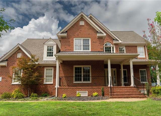 Property at 5322 Marsh Landing Ln, Suffolk, VA 23435, 5 beds, 3 baths