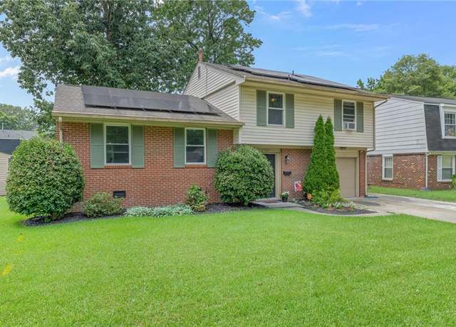 Property at 825 Greenwich Ln, Newport News, VA 23601, 3 beds, 2.5 baths