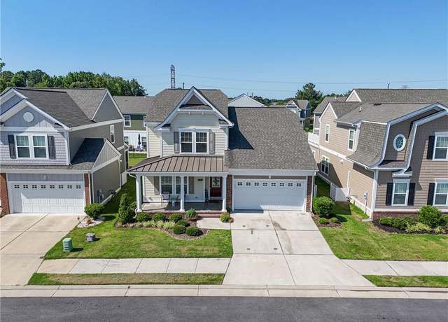 Property at 105 Drifter Dr, Suffolk, VA 23435, 4 beds, 2.5 baths