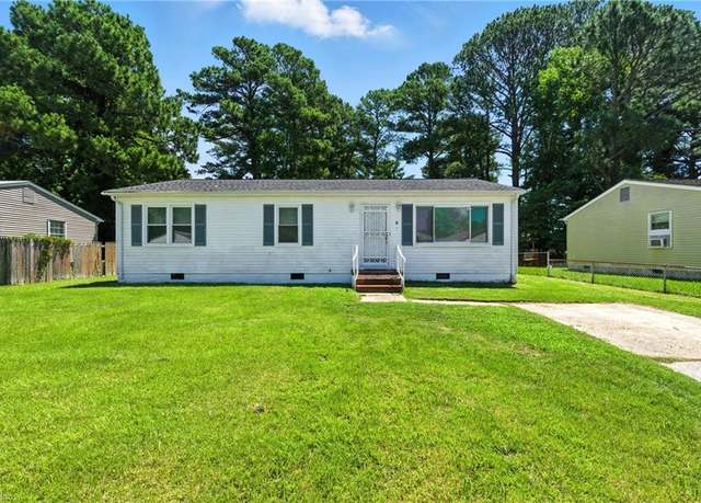 Property at 10 Watts Dr, Hampton, VA 23666, 3 beds, 1.5 baths