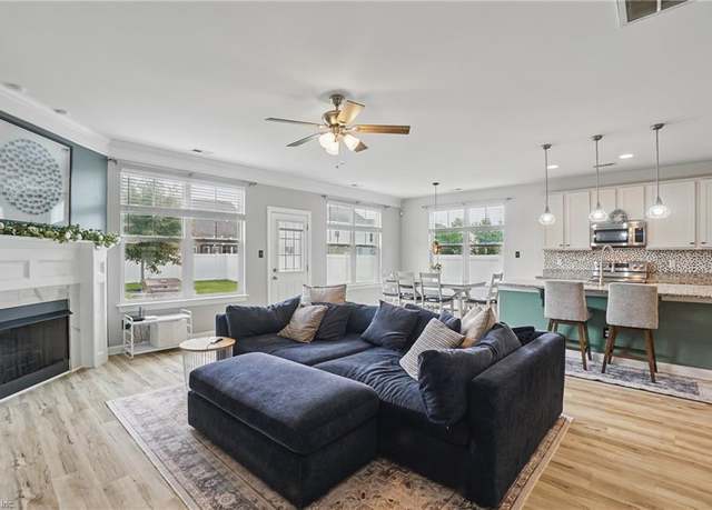 Property at 2857 Cross Landing Dr, Suffolk, VA 23434, 5 beds, 3 baths