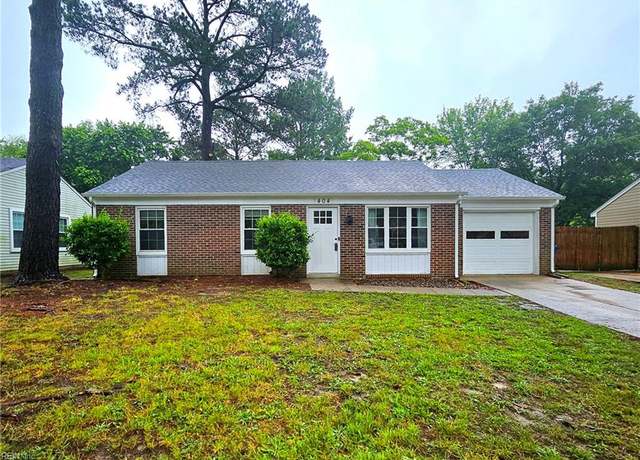 Property at 404 Cottonwood St, Newport News, VA 23608, 3 beds, 2 baths