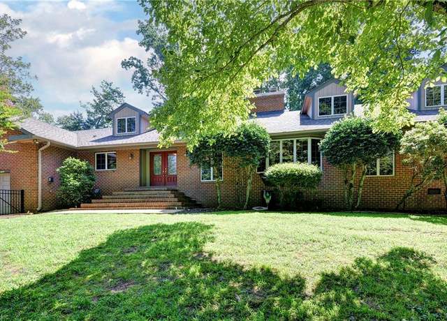 Property at 115 Holcomb Dr, Williamsburg, VA 23185, 5 beds, 5 baths