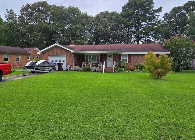 Property at 2200 Christopher Dr, Chesapeake, VA 23321, 3 beds, 2 baths