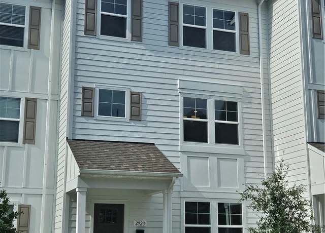 Property at 2923 Pretty Lake Ave, Norfolk, VA 23518, 4 beds, 3.5 baths