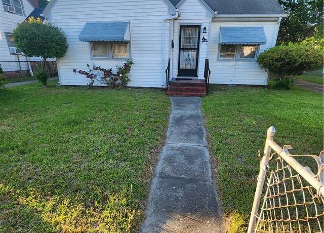 Property at 412 W 36th St W, Norfolk, VA 23508, 2 beds, 1.5 baths
