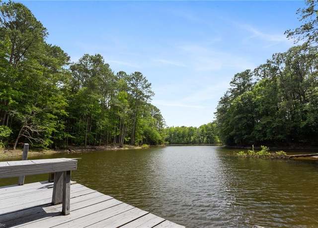 Property at 4437 Cherokee Dr, Suffolk, VA 23434, 4 beds, 3 baths