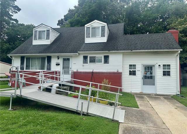 Property at 1013 Hunting Hill Ln, Virginia Beach, VA 23455, 4 beds, 3 baths