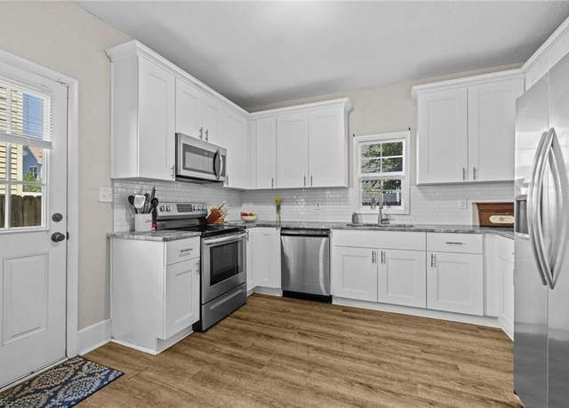 Property at 2105 Portlock Rd, Chesapeake, VA 23324, 3 beds, 2 baths