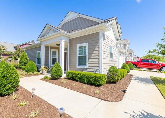 Property at 2044 Canning Pl, Chesapeake, VA 23322, 3 beds, 2.5 baths