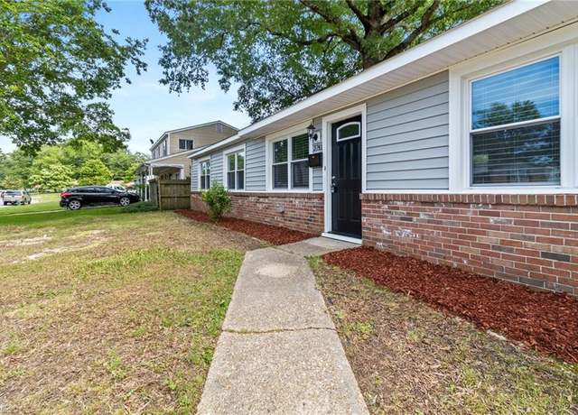 Property at 3741 Starlighter Dr, Virginia Beach, VA 23452, 3 beds, 2 baths