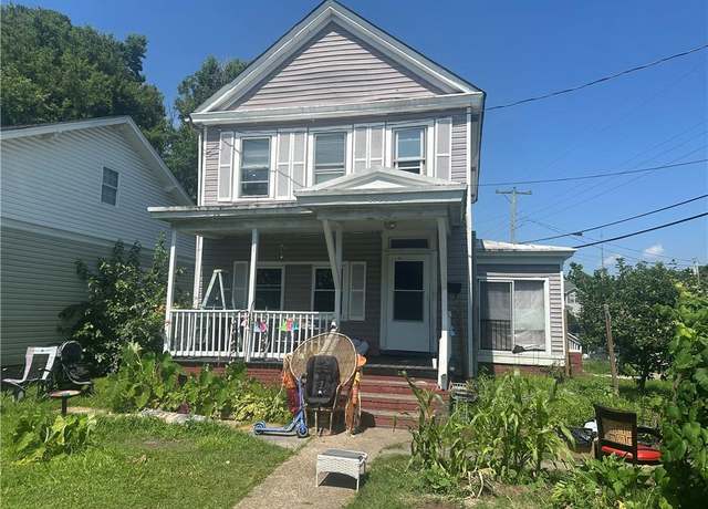 Property at 1900 Deep Creek Blvd, Portsmouth, VA 23704, 3 beds, 2 baths