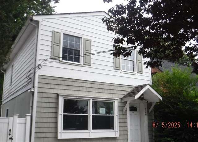 Property at 930 Mapole Ave, Norfolk, VA 23504, 2 beds, 1.5 baths