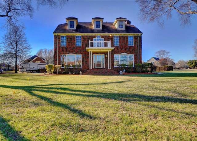 Property at 118 Brittany Ln, Suffolk, VA 23435, 4 beds, 3.5 baths