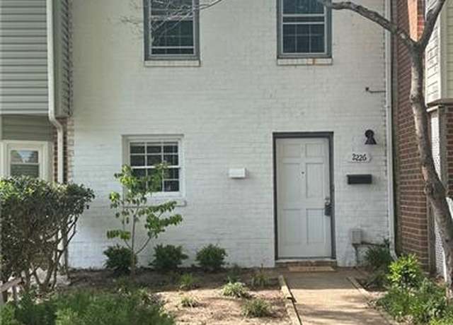 Property at 2226 Windom Pl, Virginia Beach, VA 23454, 2 beds, 1.5 baths