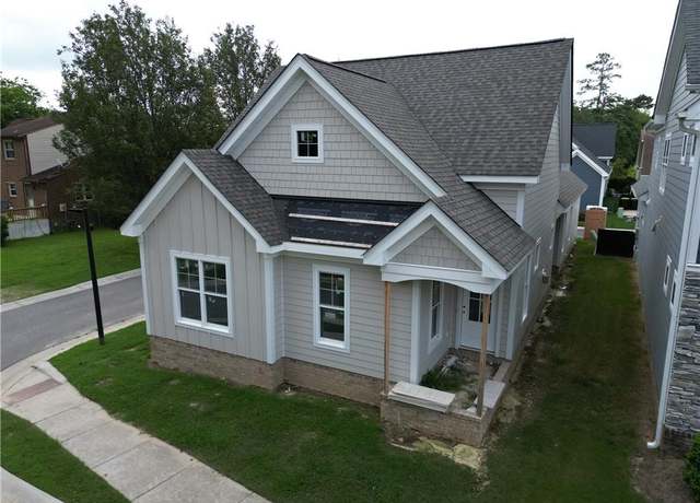 Property at 100 Creek Ln, Suffolk, VA 23435, 3 beds, 2 baths