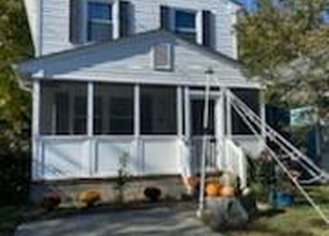 Property at 205 North Ave, Newport News, VA 23601, 3 beds, 2.5 baths