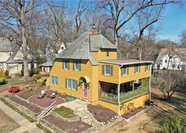 Property at 314 River Rd, Newport News, VA 23601, 4 beds, 3.5 baths