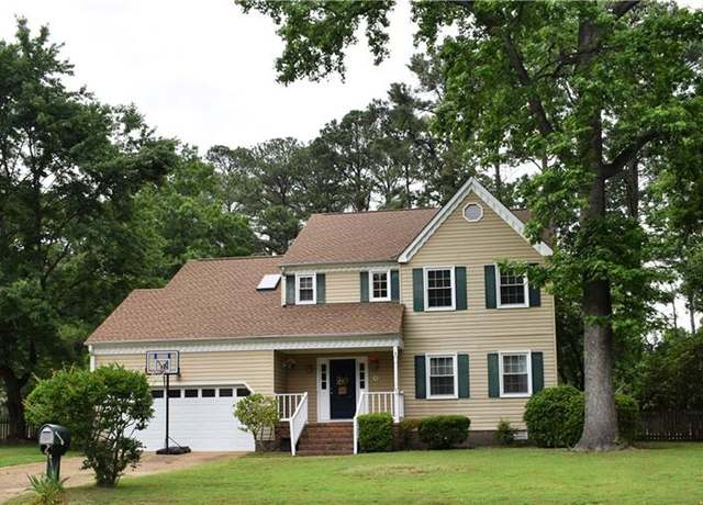 Property at 10 Thomas Dr, Poquoson, VA 23662, 4 beds, 2.5 baths
