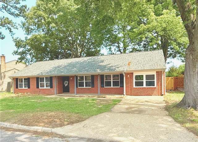 Property at 1324 Eagle Ave, Virginia Beach, VA 23453, 4 beds, 2 baths