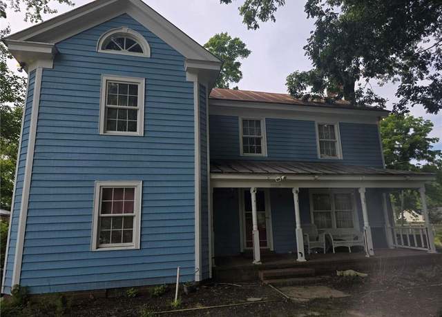 Property at 10740 Woods Cross Rd, Gloucester, VA 23061, 4 beds, 2 baths