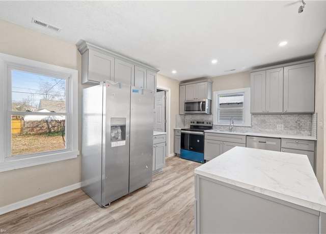 Property at 15 Henry St, Hampton, VA 23669, 3 beds, 1 bath