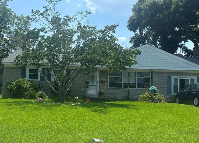 Property at 2237 Corbett Ave, Norfolk, VA 23518, 3 beds, 1 bath