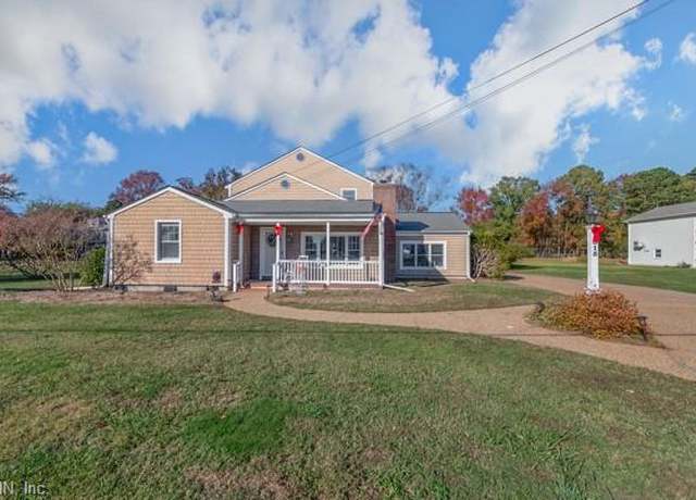 Property at 315 Dandy Loop Rd, Yorktown, VA 23692, 6 beds, 3 baths