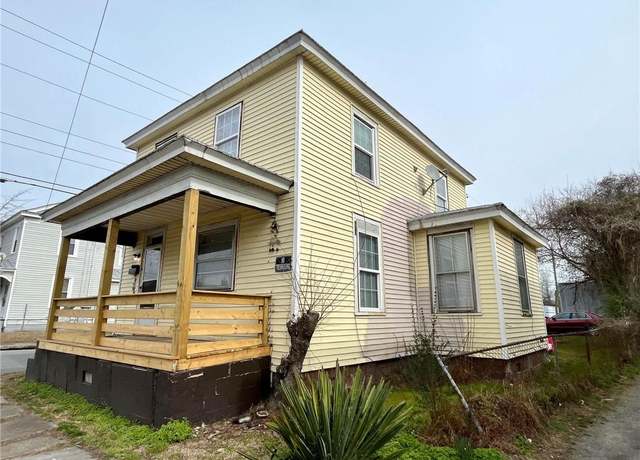 Property at 318 Pinner St, Suffolk, VA 23434, 4 beds, 2 baths