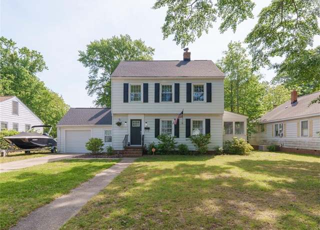 Property at 310 Manteo Ave, Hampton, VA 23661, 4 beds, 2.5 baths