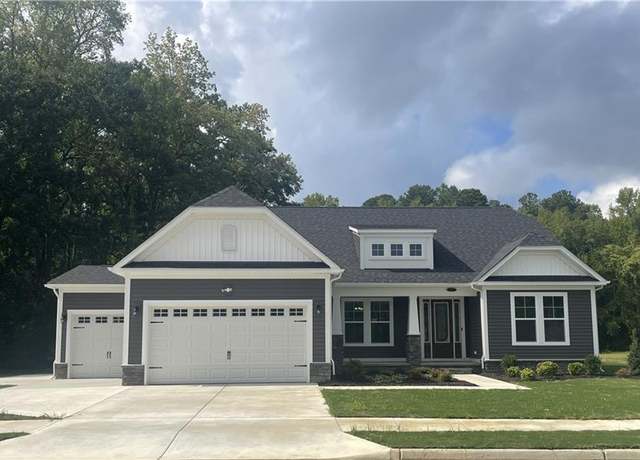 Property at 157 Long Cove Dr, Suffolk, VA 23435, 4 beds, 3 baths