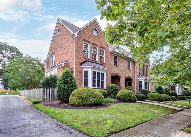 Property at 296 Walt Whitman Ave, Newport News, VA 23606, 3 beds, 3 baths